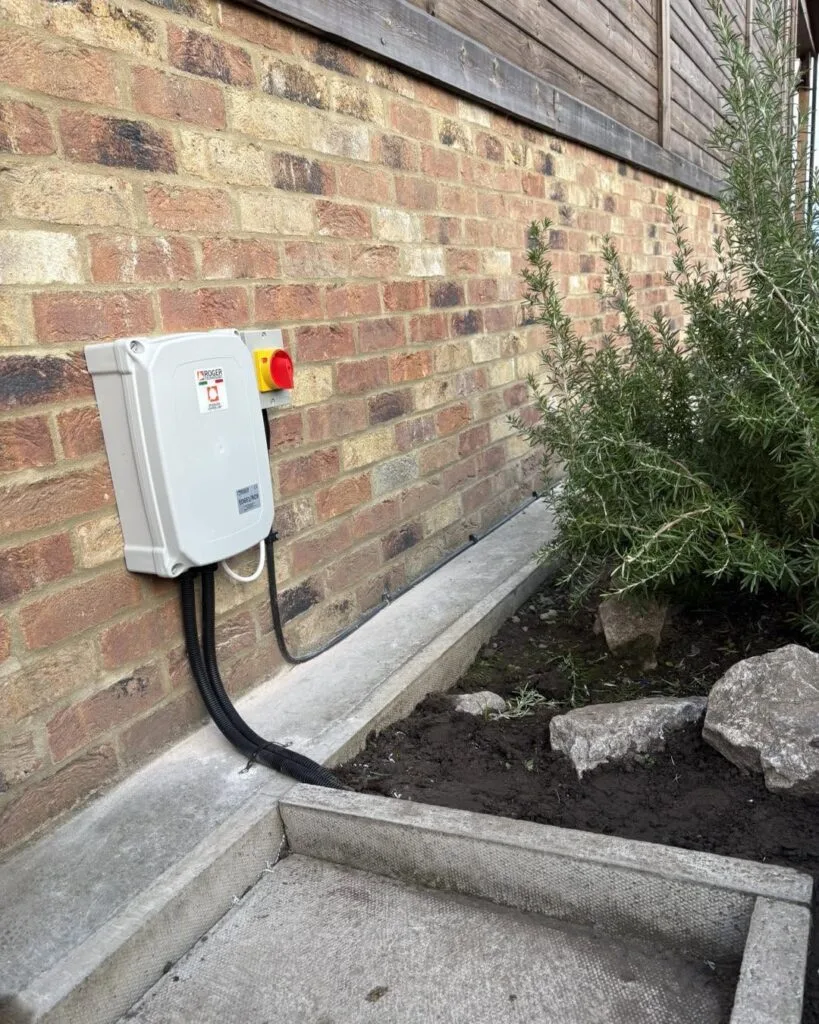 Automatic Electric gate installed for a commercial property by ElectroSecure